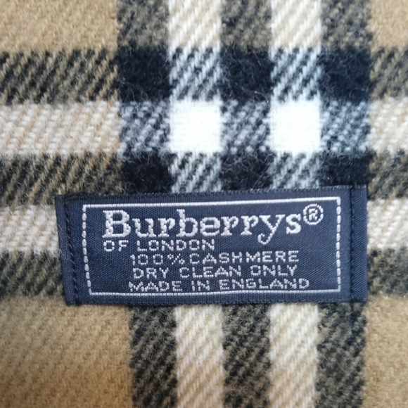 Burberry Vintage Check Brushed-Cashmere Scarf - Picture 4 of 14